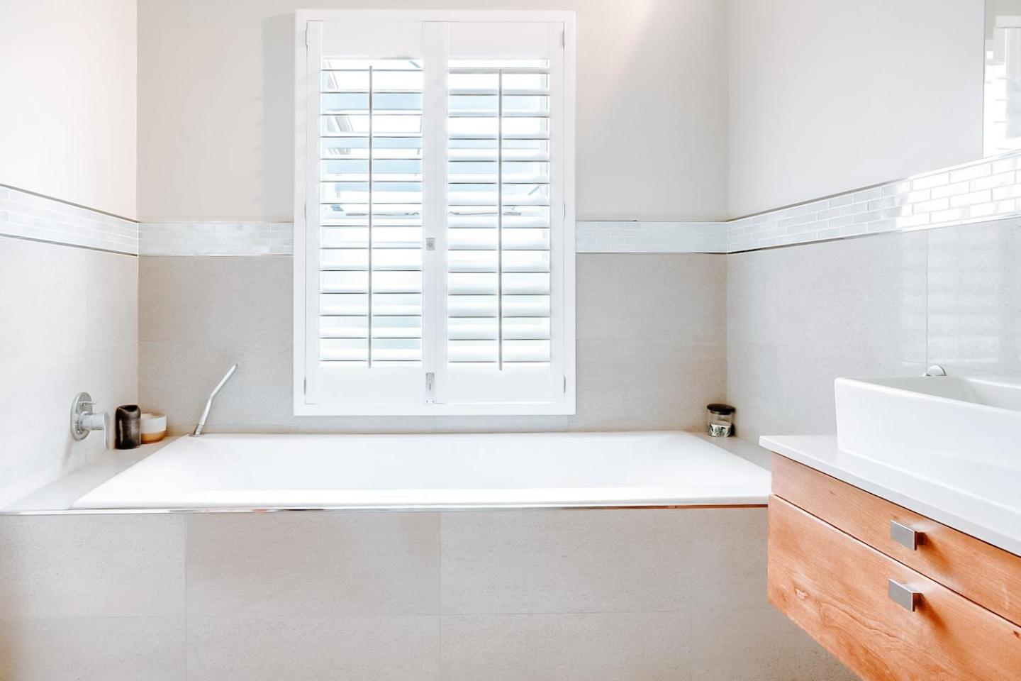 Luxe Family Home With Solar Power In Secure Hout Bay Estate เคปทาวน์ ภายนอก รูปภาพ