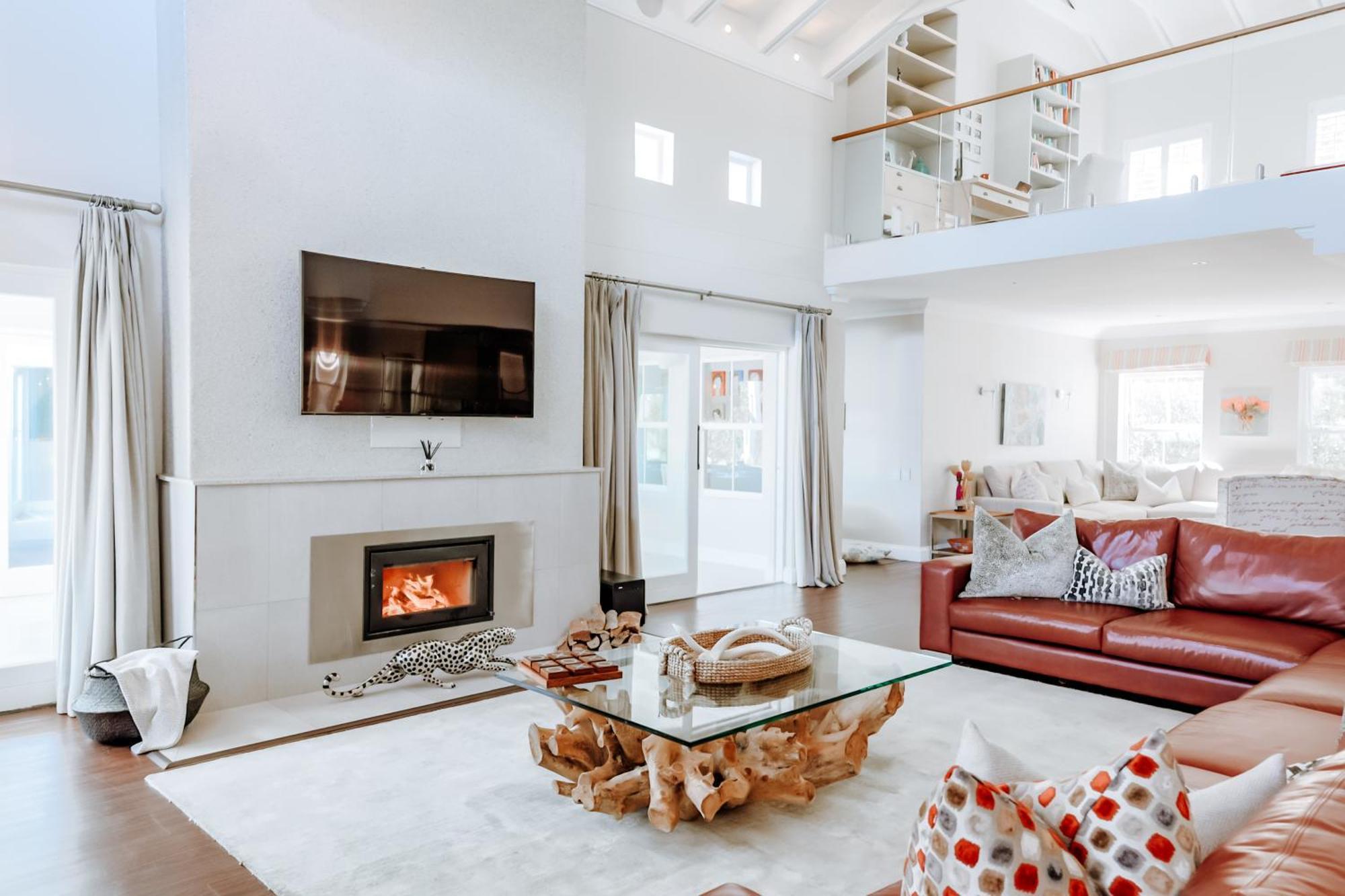 Luxe Family Home With Solar Power In Secure Hout Bay Estate เคปทาวน์ ภายนอก รูปภาพ