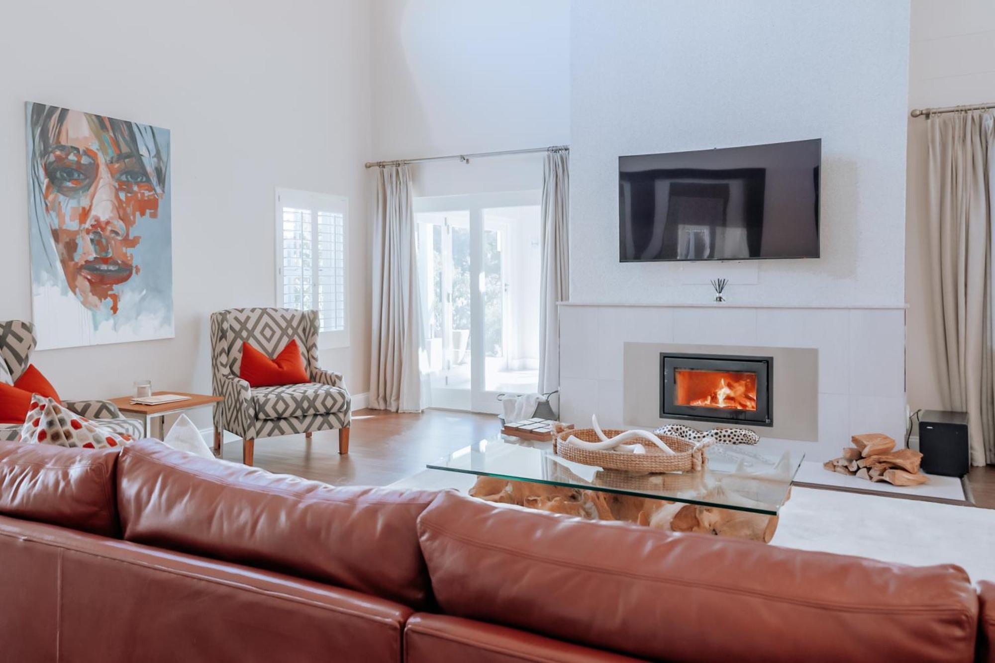 Luxe Family Home With Solar Power In Secure Hout Bay Estate เคปทาวน์ ภายนอก รูปภาพ