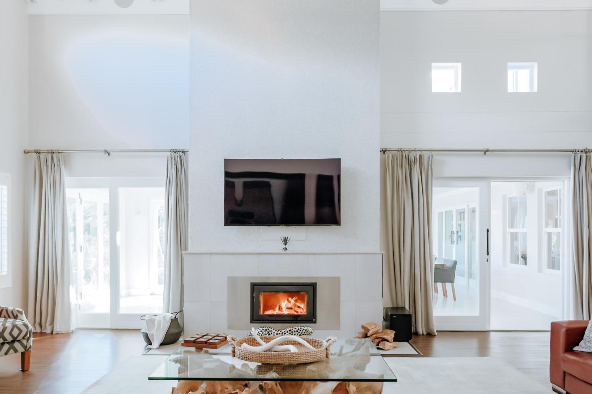 Luxe Family Home With Solar Power In Secure Hout Bay Estate เคปทาวน์ ภายนอก รูปภาพ